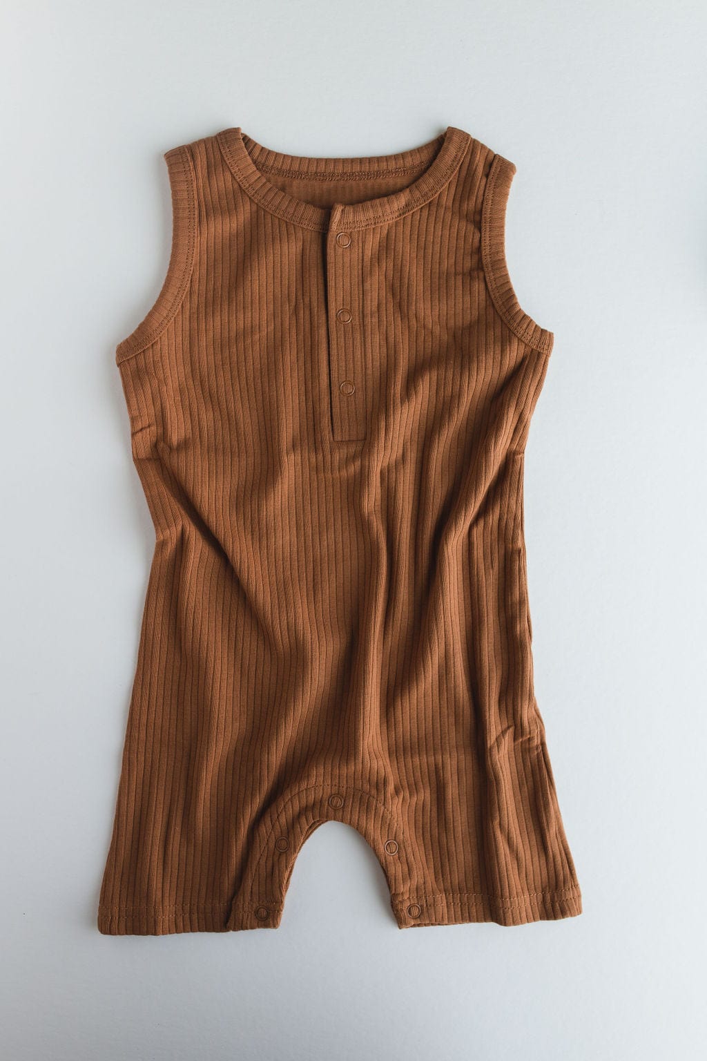 Narzbaby Bodysuit Truffle / 0-3 MO Armless Ribbed Romper